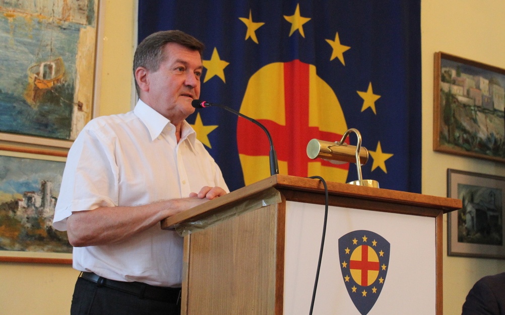 Dražen Vikić-Topić